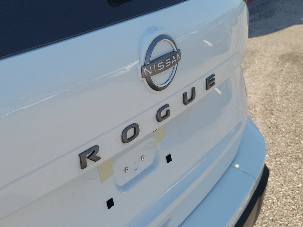 Certified 2026 Nissan Rogue S FWD image 6