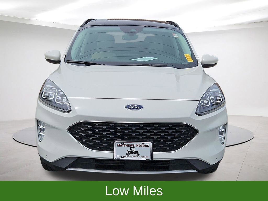 Used 2021 Ford Escape Titanium w/ Class II Trailer Tow Package image 2