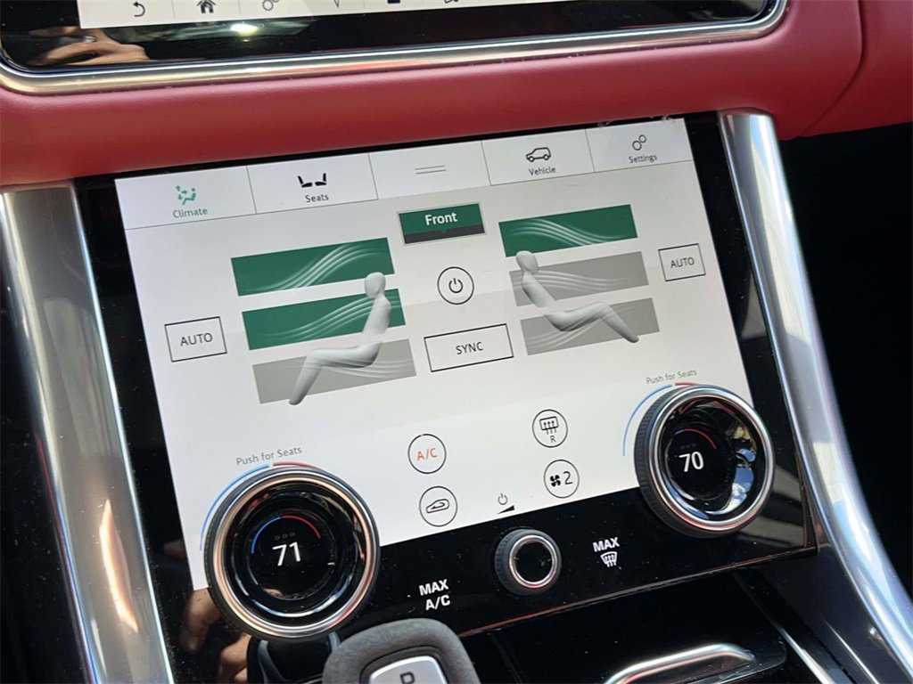 Used 2022 Land Rover Range Rover Sport HST image 25