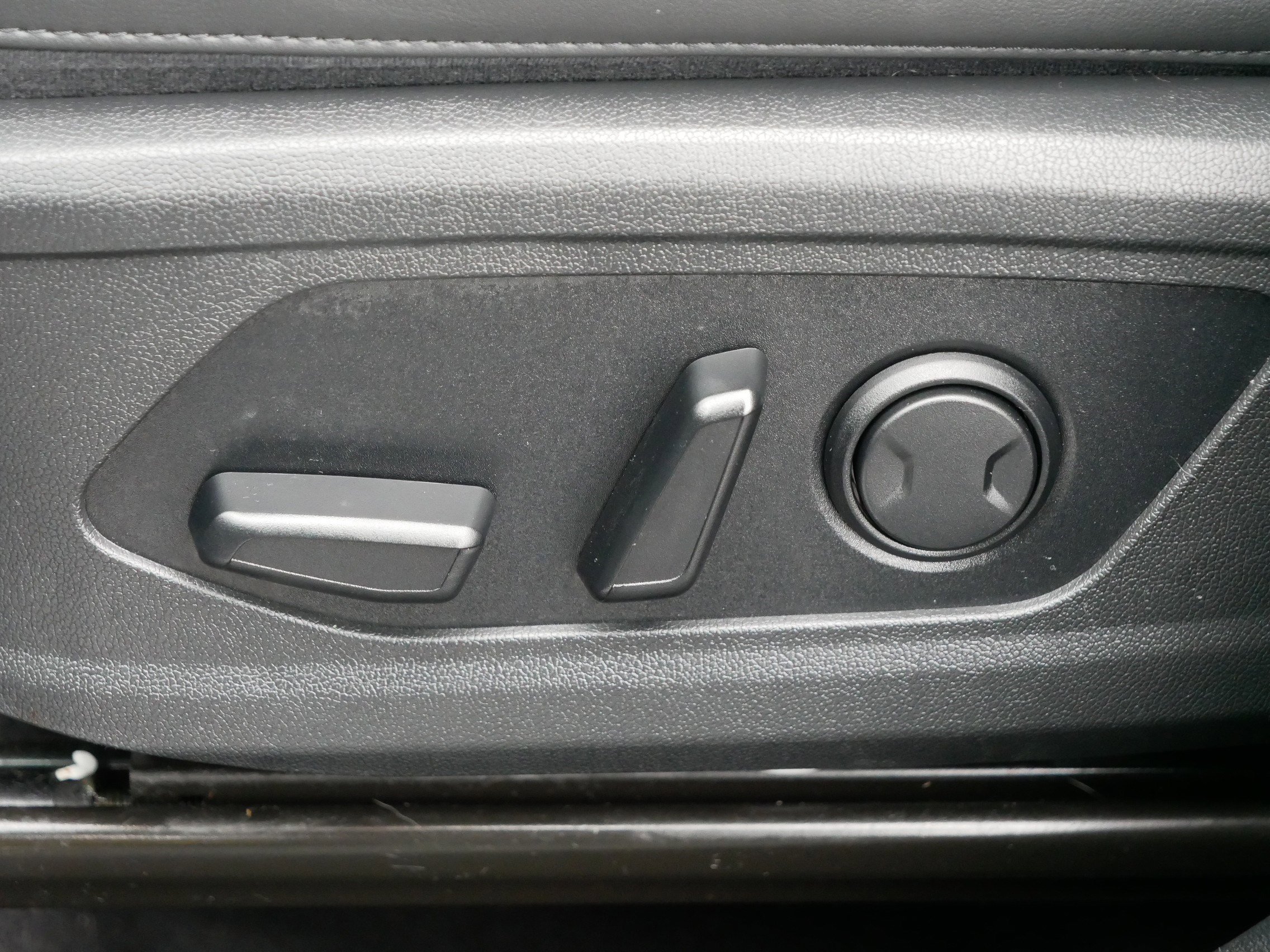 Certified 2023 Kia Sorento S w/ Panoramic Sunroof Package image 20