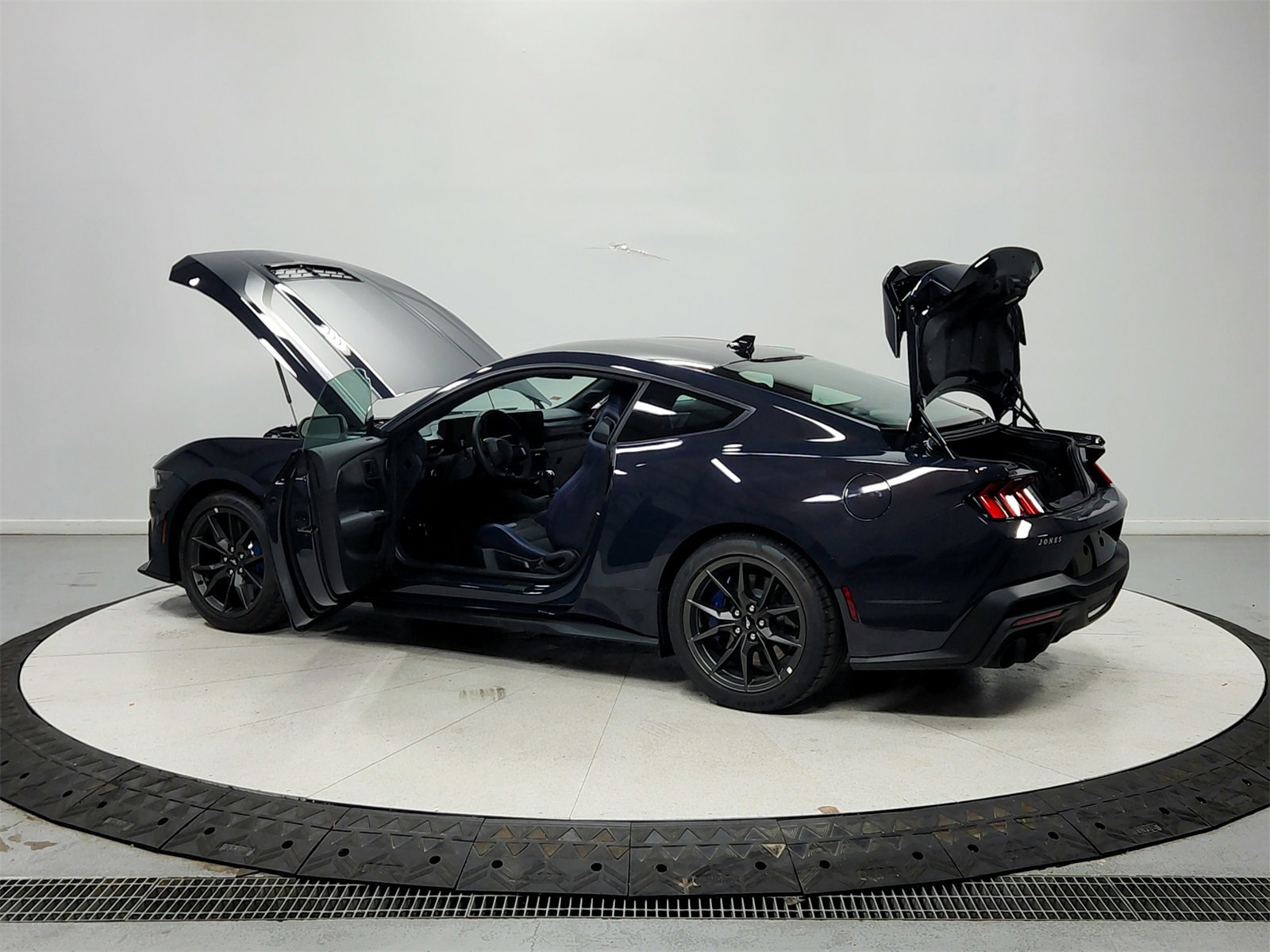 New 2025 Ford Mustang Dark Horse image 13