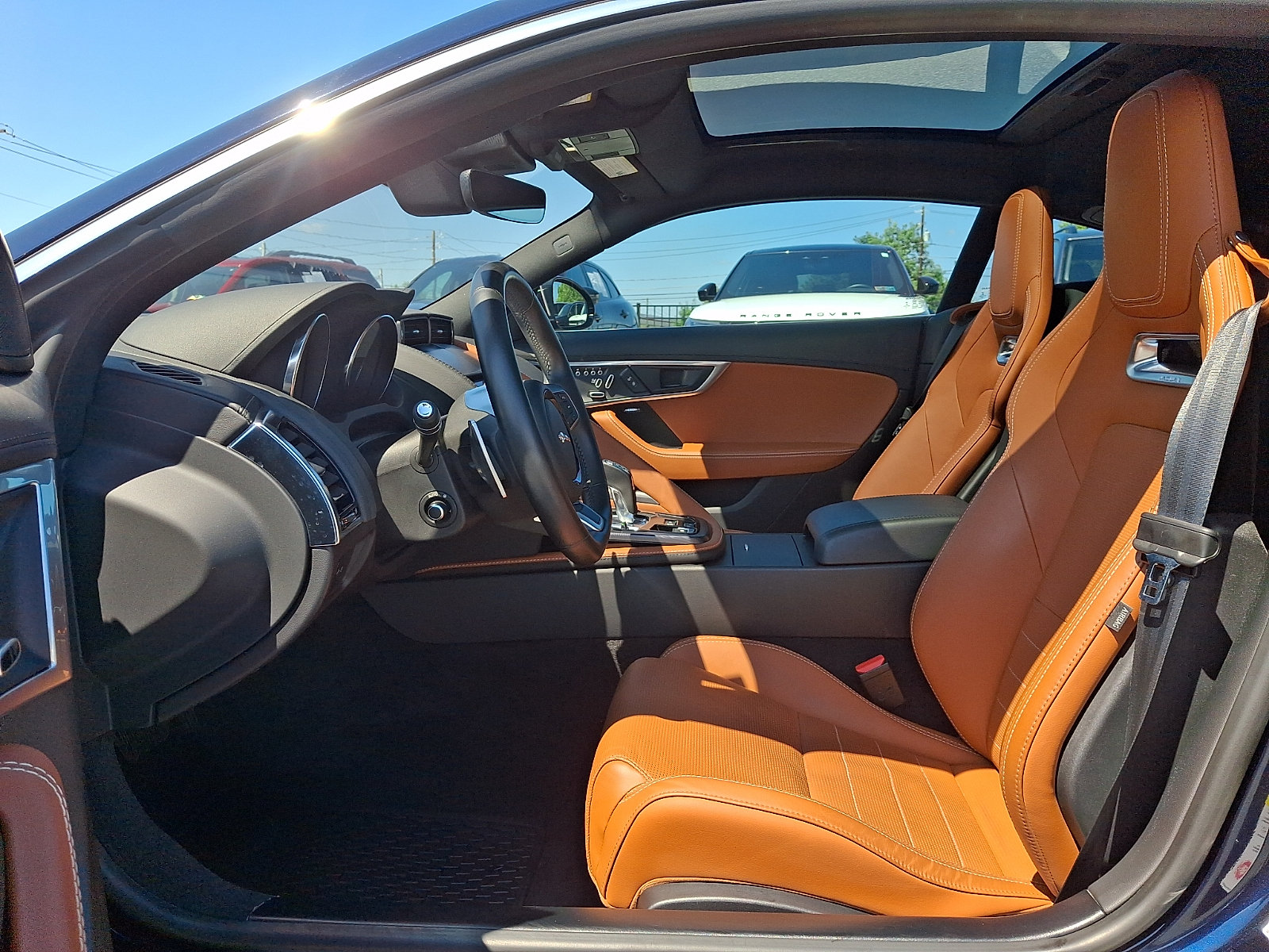 Used 2020 Jaguar F-TYPE Coupe RWD image 11