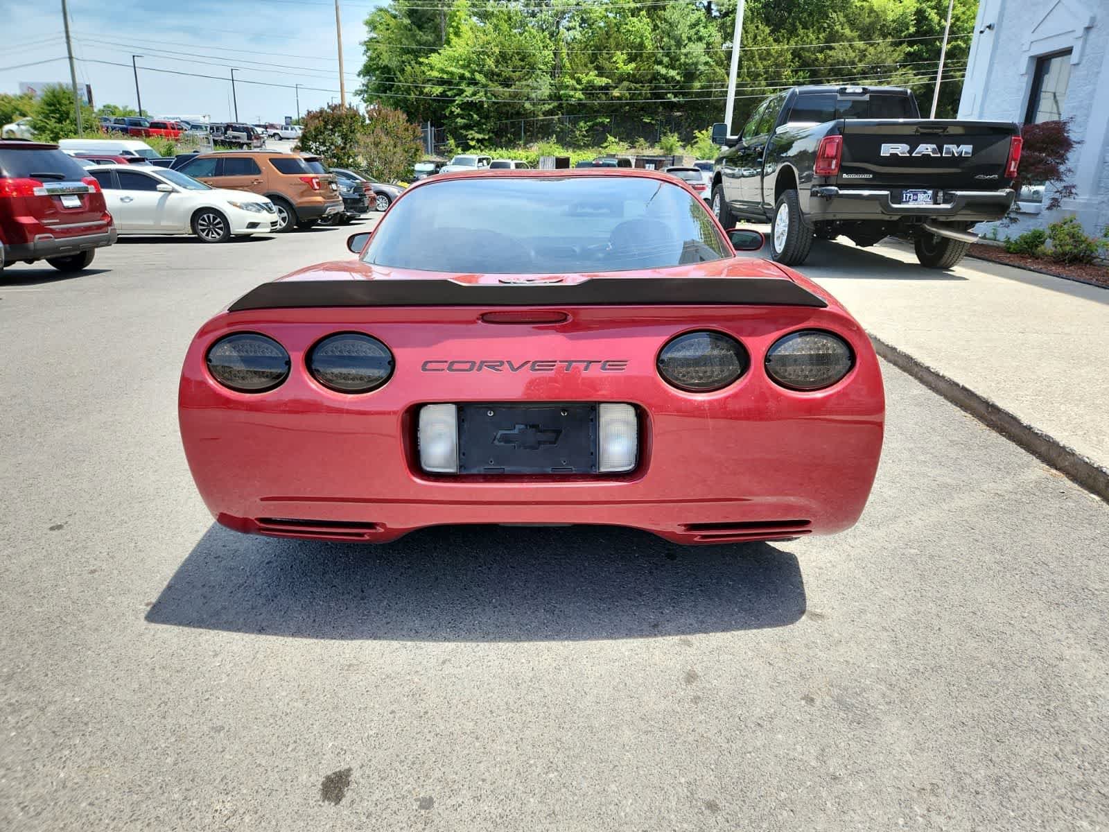 Used 2001 Chevrolet Corvette Coupe w/ Preferred Equipment Group2 RWD image 4