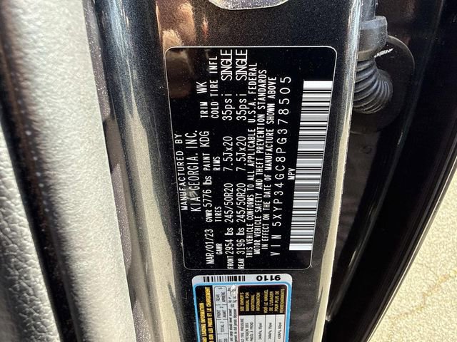 Used 2023 Kia Telluride EX w/ EX Captain's Chair Package FWD image 29