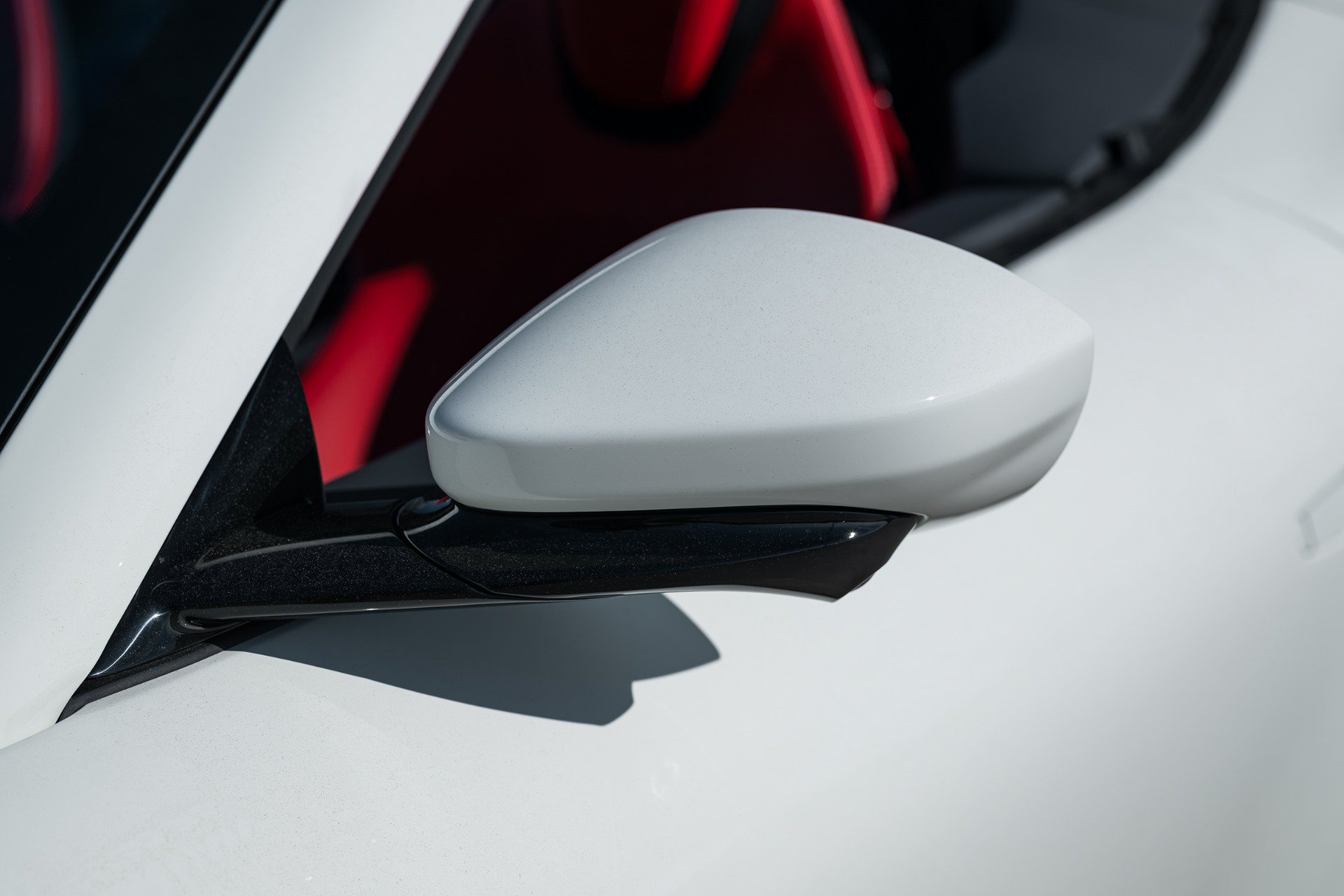 Used 2025 Ferrari Roma Spider RWD image 53