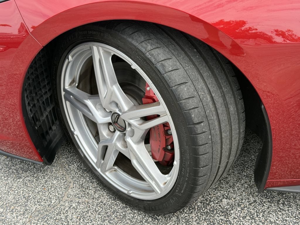 Used 2021 Chevrolet Corvette Stingray Preferred Conv w/ Z51 Performance Package RWD image 35