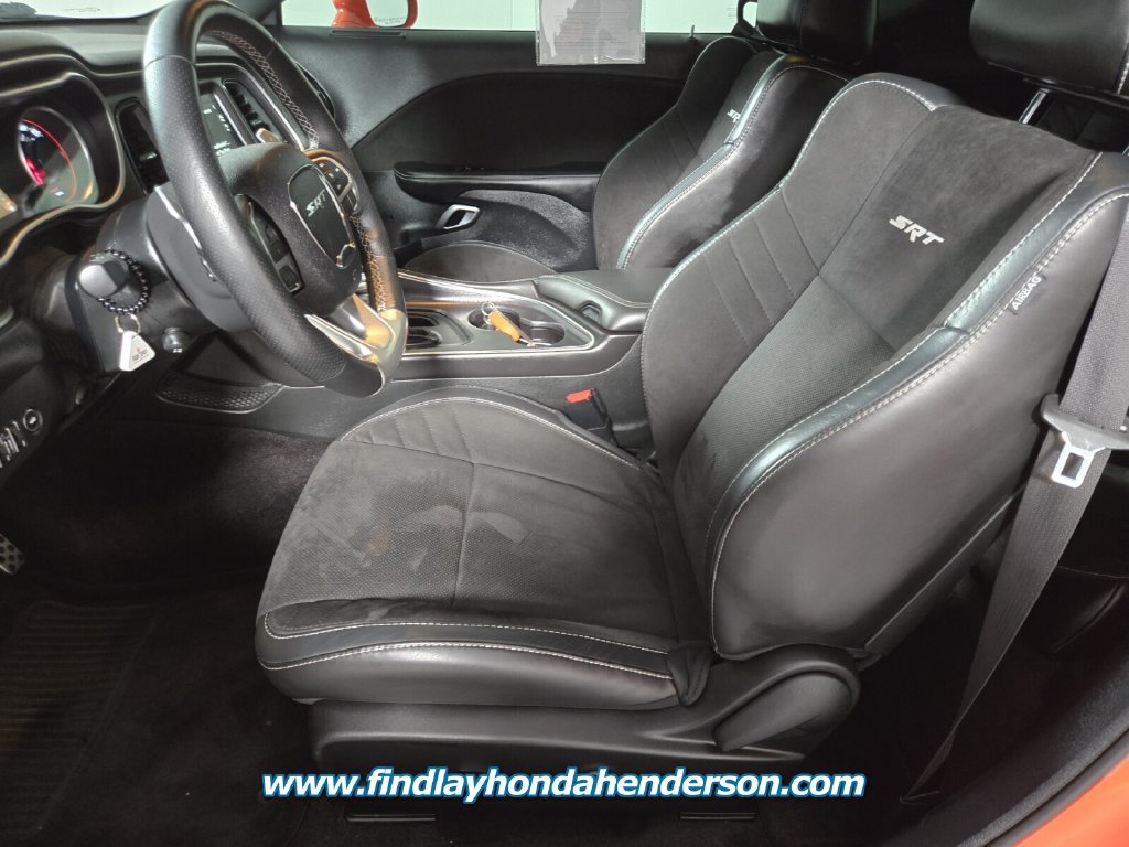 Used 2018 Dodge Challenger SRT RWD image 13