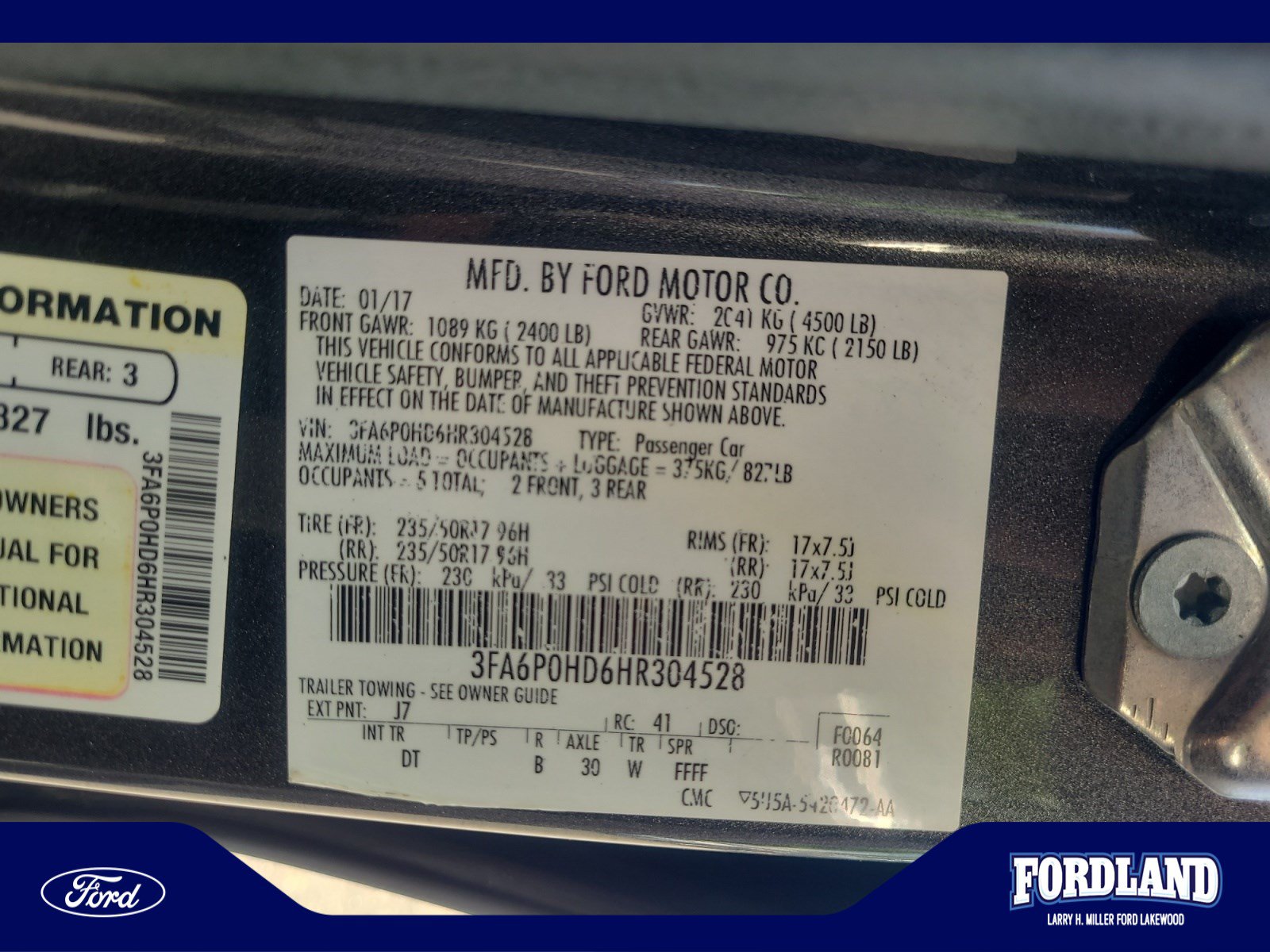 Used 2017 Ford Fusion SE w/ Fusion SE Technology Package FWD image 25
