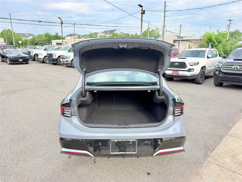 Used 2025 Hyundai Sonata SEL FWD image 4