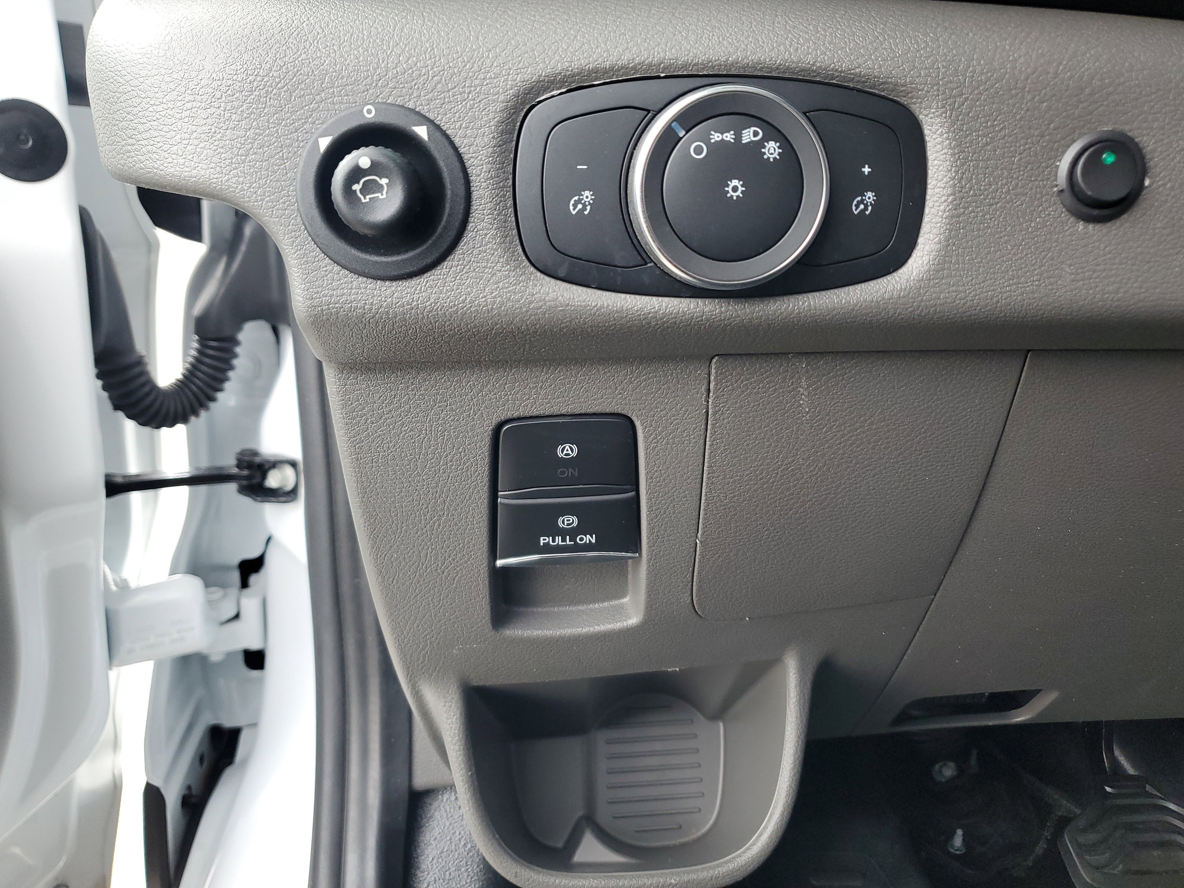 Used 2024 Ford Transit 250 148 Medium Roof w/ Load Area Protection Package image 27