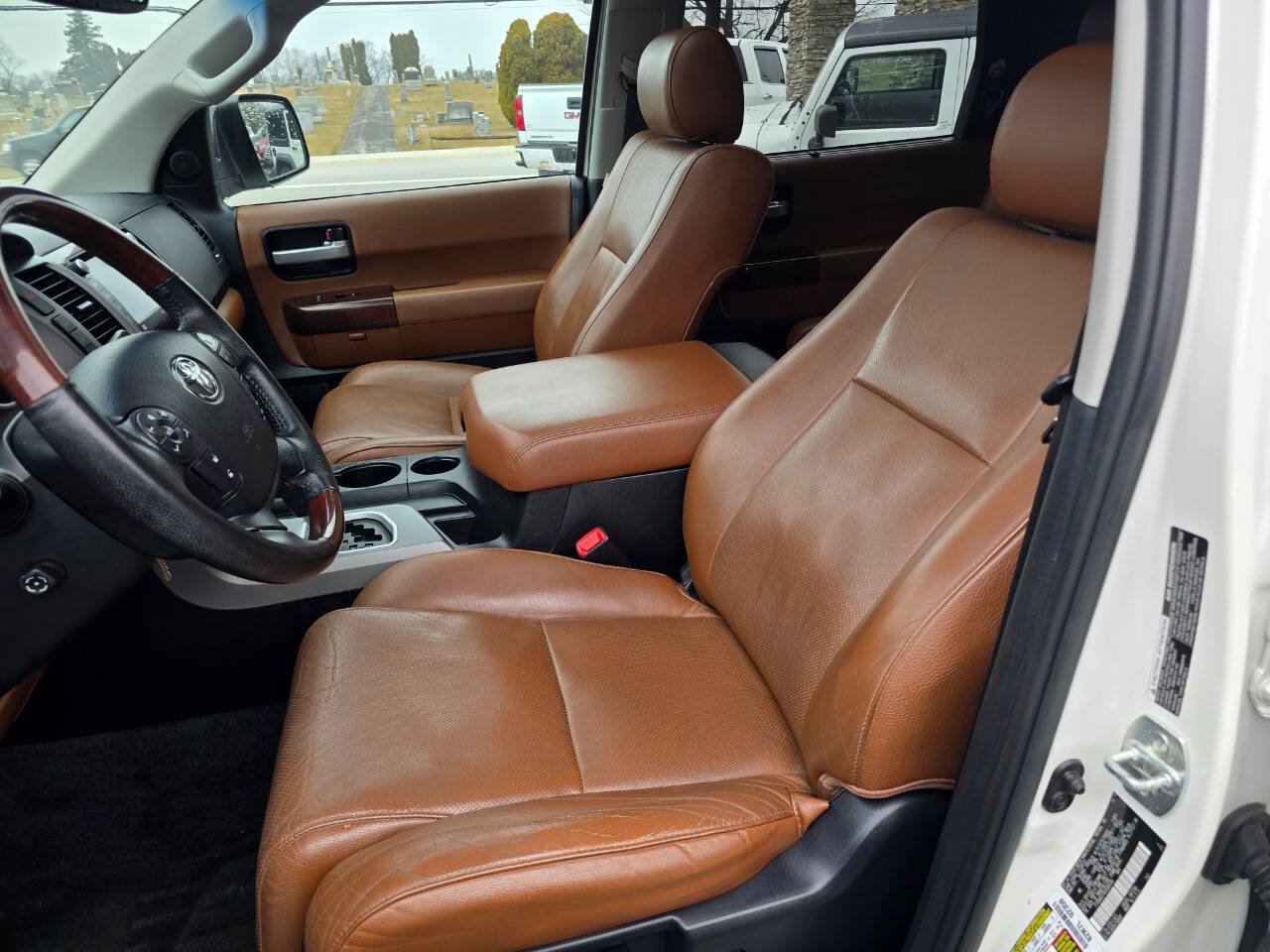 Used 2013 Toyota Sequoia Platinum AWD/4WD image 10