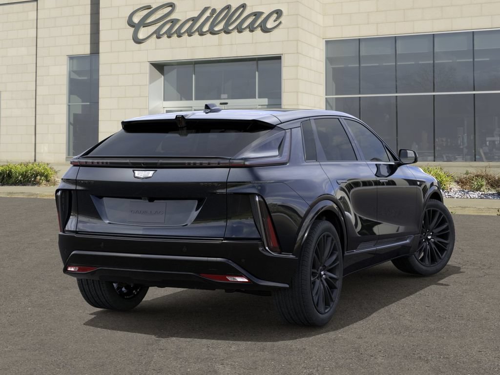 New 2026 Cadillac Lyriq Signature Sport w/ LPO, ONYX Package AWD/4WD image 4