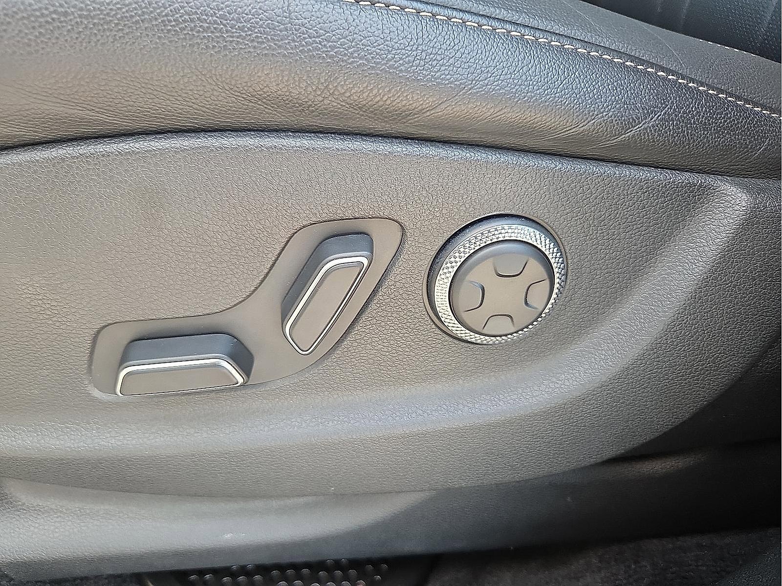 Used 2024 Genesis GV80 2.5T image 15