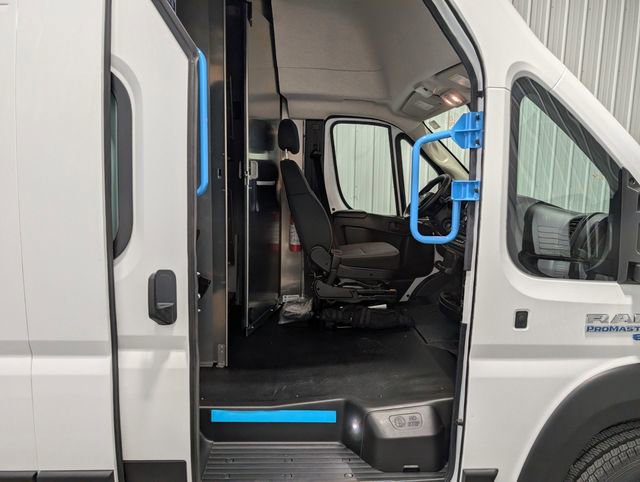 Used 2024 RAM ProMaster 3500 w/ Delivery Van Package image 22