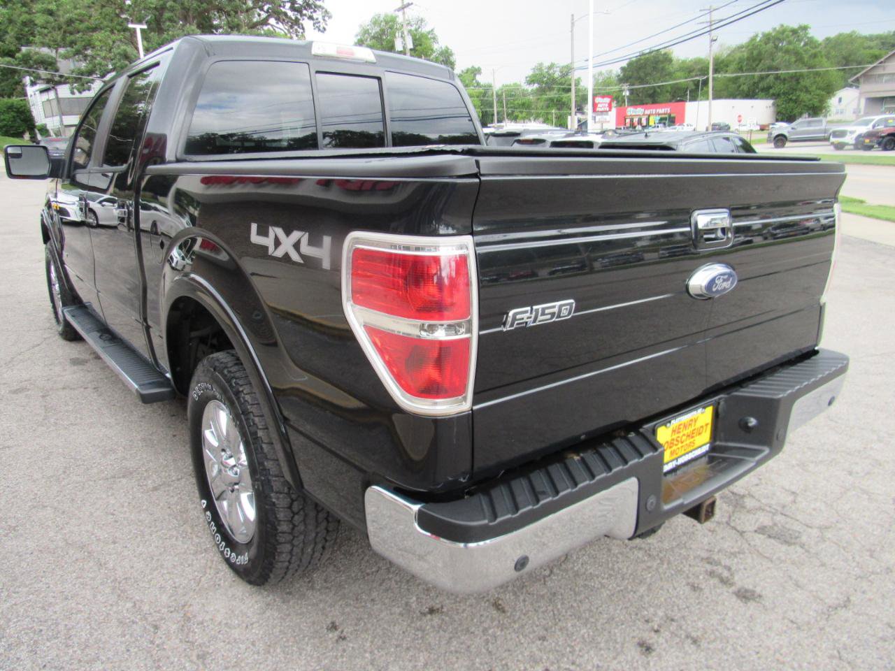 Used 2014 Ford F150 Lariat w/ Lariat Chrome Package AWD/4WD image 11
