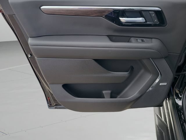 New 2026 Chevrolet Suburban LT w/ Comfort Package RWD image 19