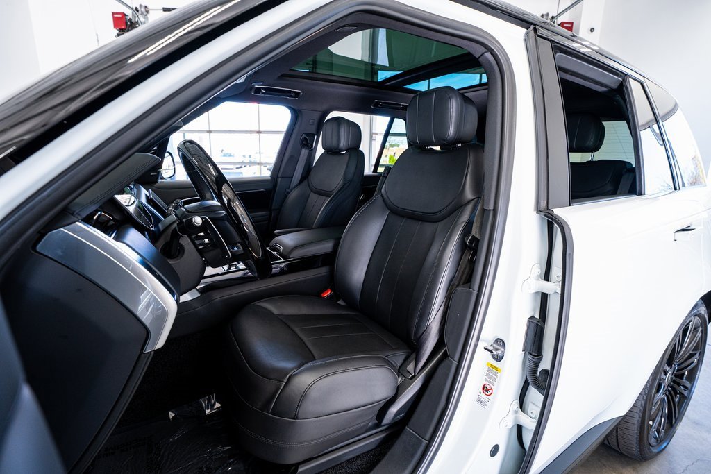 Used 2023 Land Rover Range Rover SE image 37