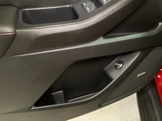 Used 2022 Chevrolet Traverse RS w/ LPO, 'HIT The Road' Package AWD/4WD image 50
