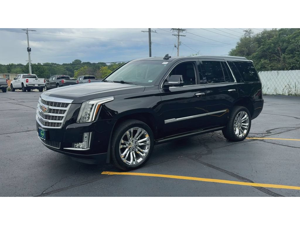 Certified 2017 Cadillac Escalade Premium Luxury w/ LPO, Radiant Package AWD/4WD image 4