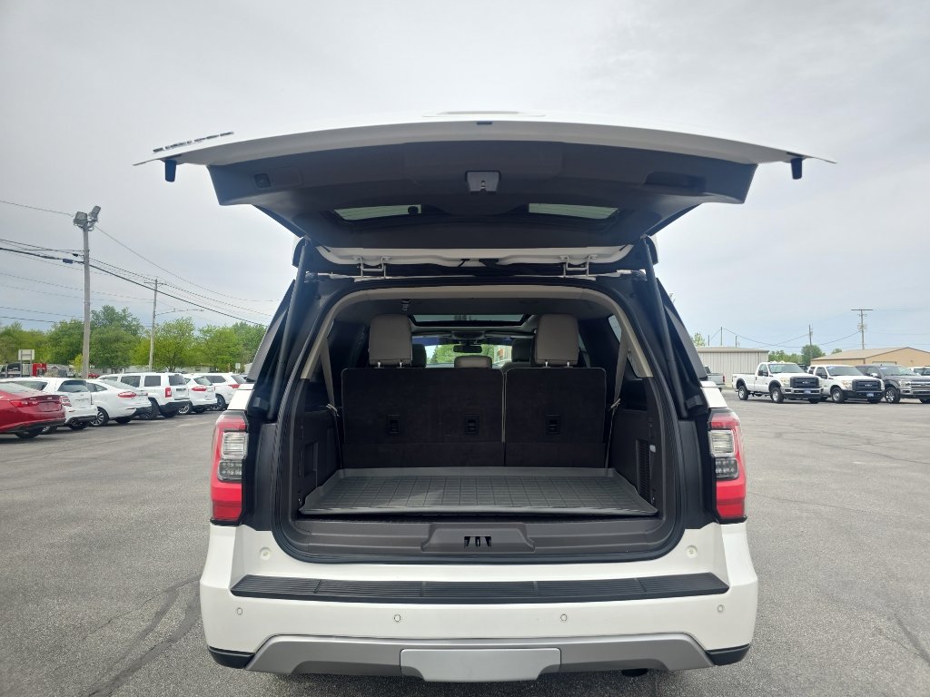 Used 2018 Ford Expedition Max Limited w/ Equipment Group 301A AWD/4WD image 10
