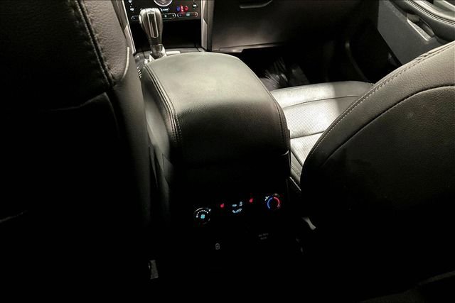 Used 2019 Ford Explorer Limited w/ Equipment Group 301A image 10