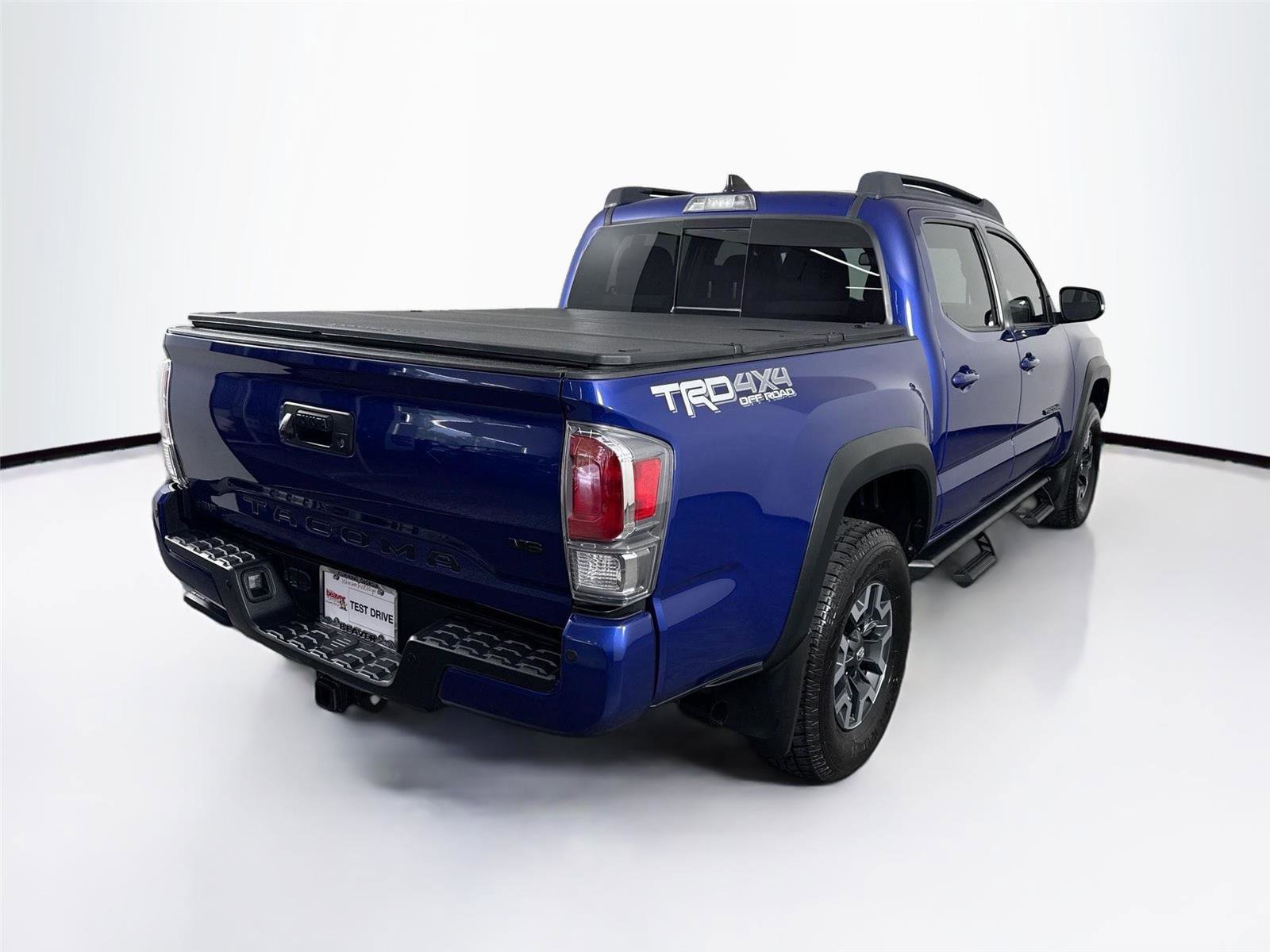 Certified 2023 Toyota Tacoma TRD Off-Road w/ Technology Package AWD/4WD image 2