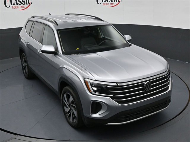 Used 2025 Volkswagen Atlas SE image 18