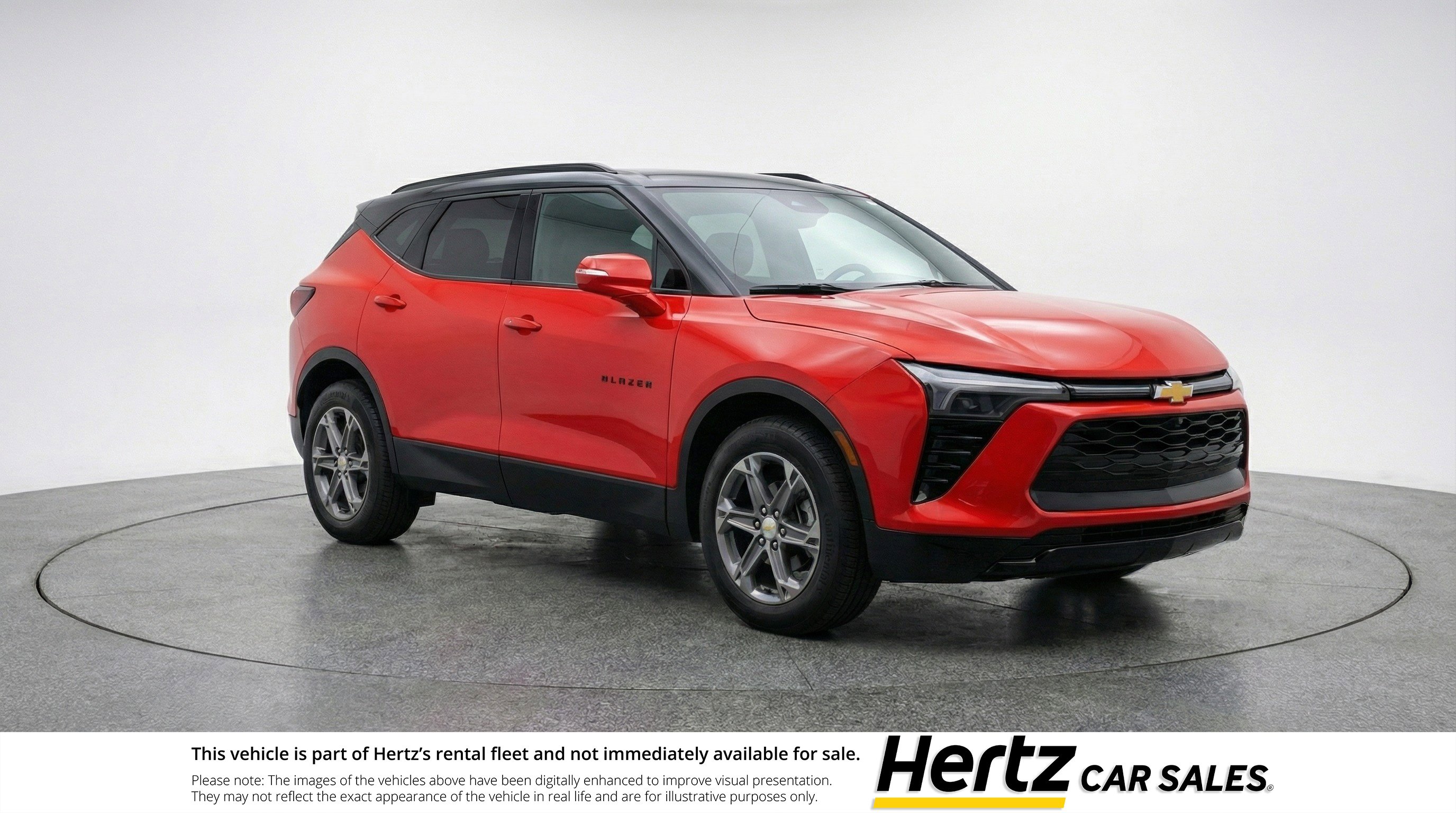 Used 2025 Chevrolet Blazer LT image 1
