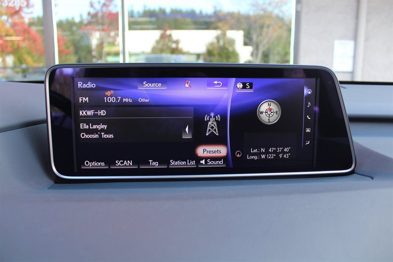 Used 2017 Lexus RX 450h AWD w/ Luxury Package image 9