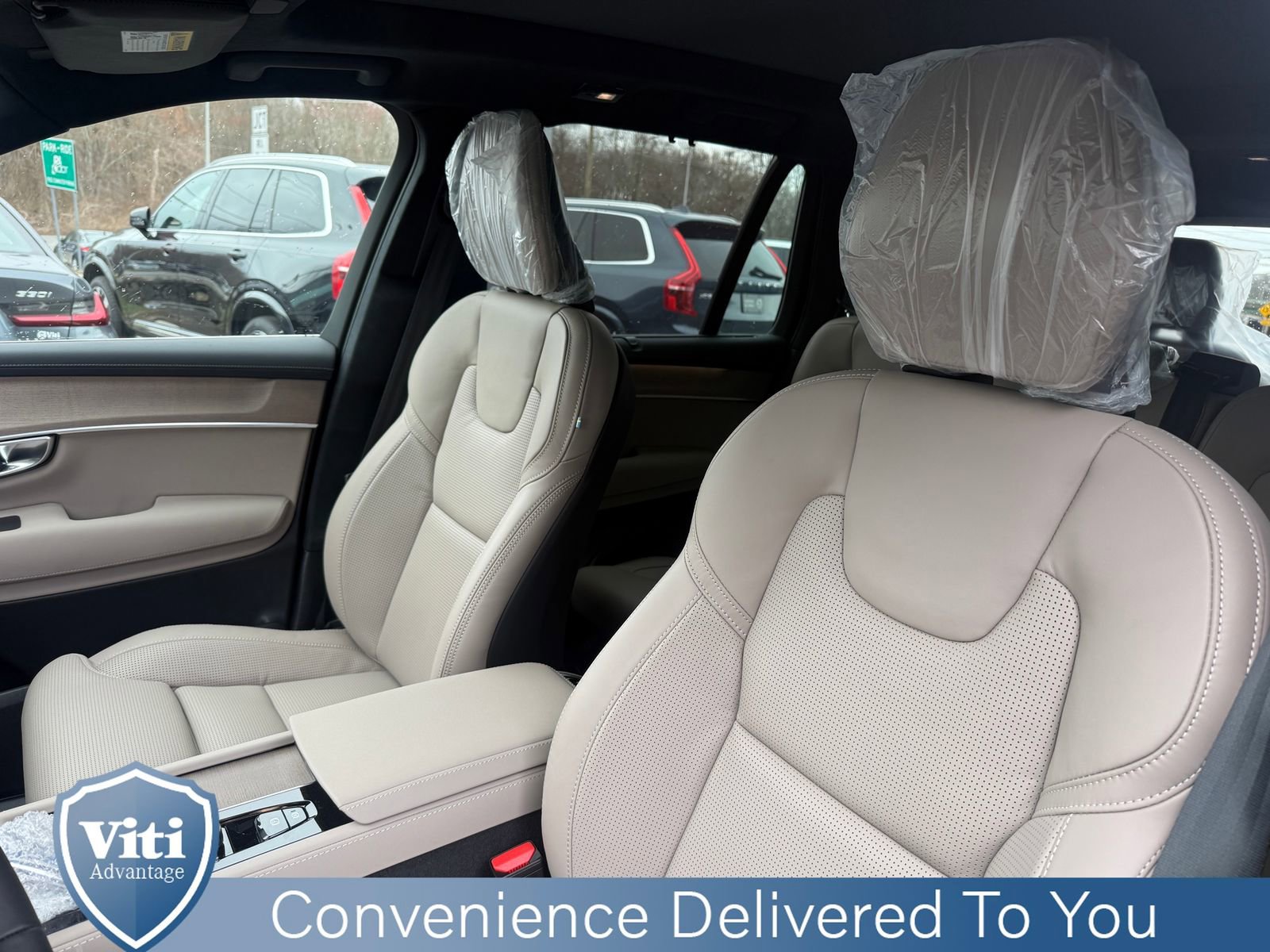 New 2026 Volvo XC90 T8 Ultra w/ Lounge Package image 13