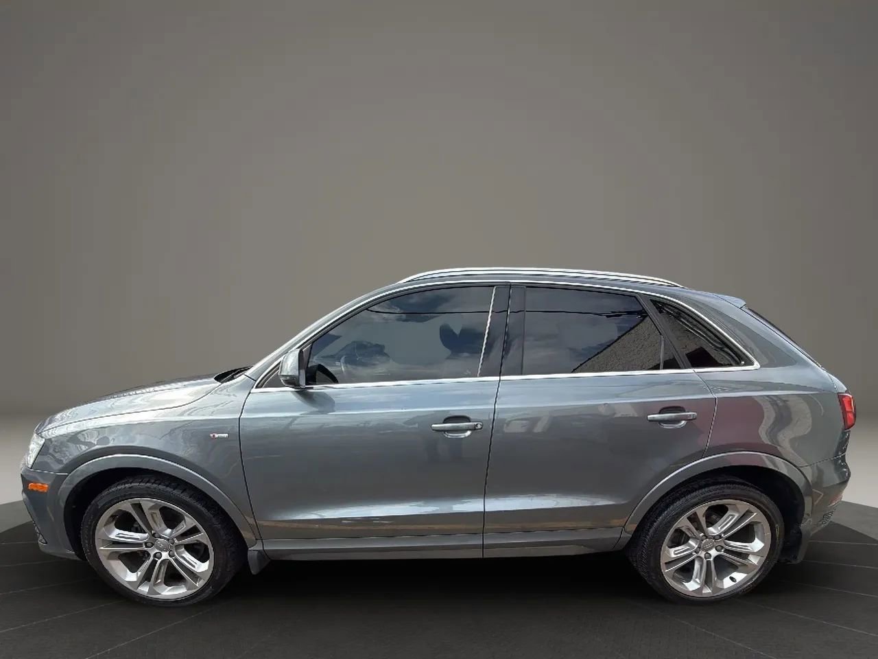 Used 2017 Audi Q3 2.0T Prestige w/ Prestige Package AWD/4WD image 8
