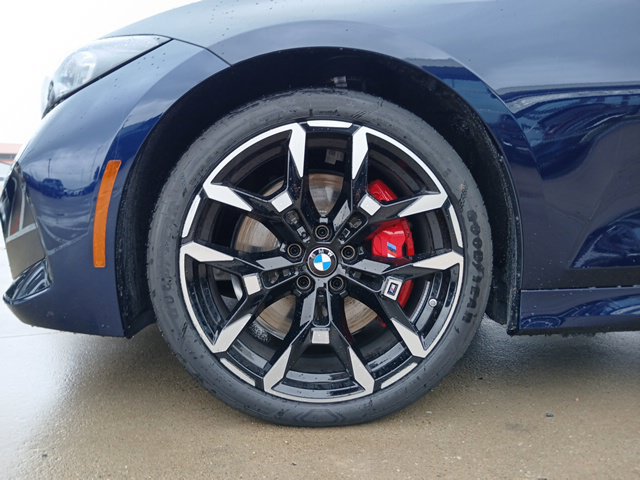 New 2026 BMW 330i Sedan w/ M Sport Package RWD image 5