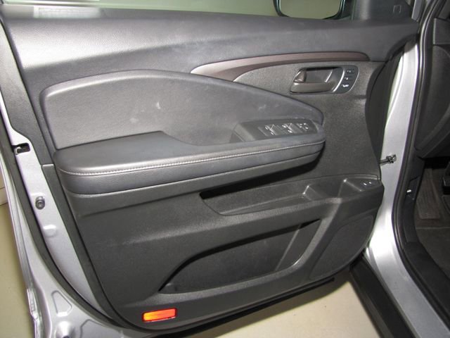 Certified 2023 Honda Passport EX-L image 11