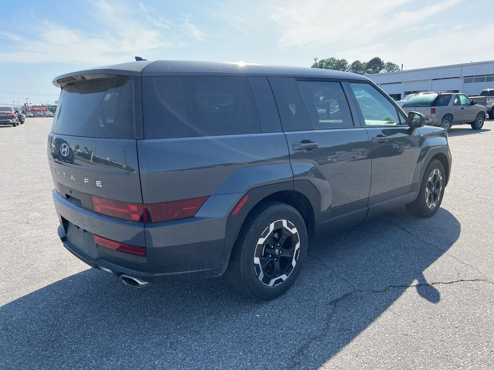 Used 2024 Hyundai Santa Fe SE image 5