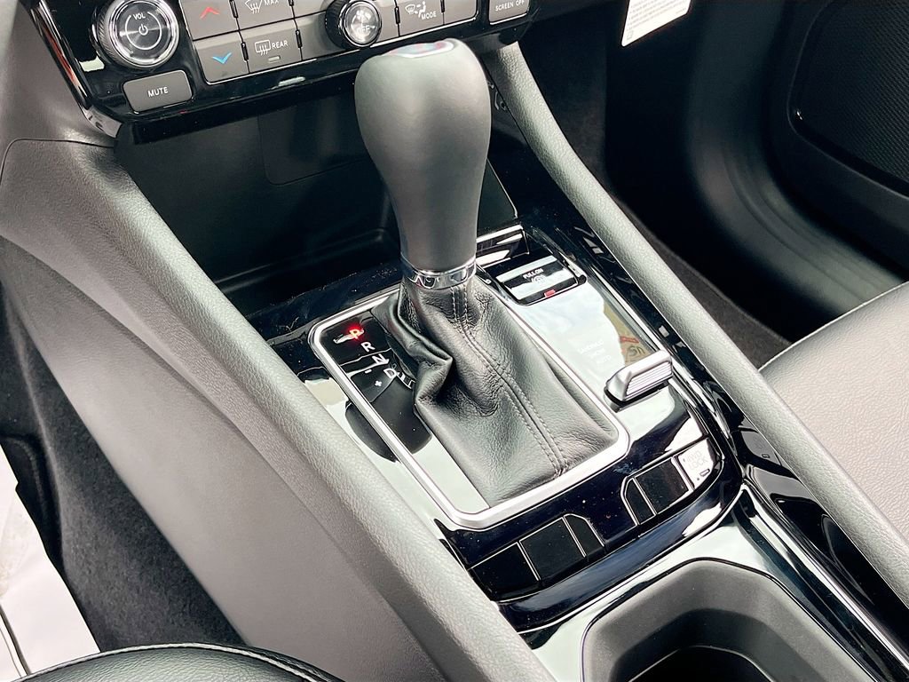 New 2026 Jeep Compass Latitude image 16