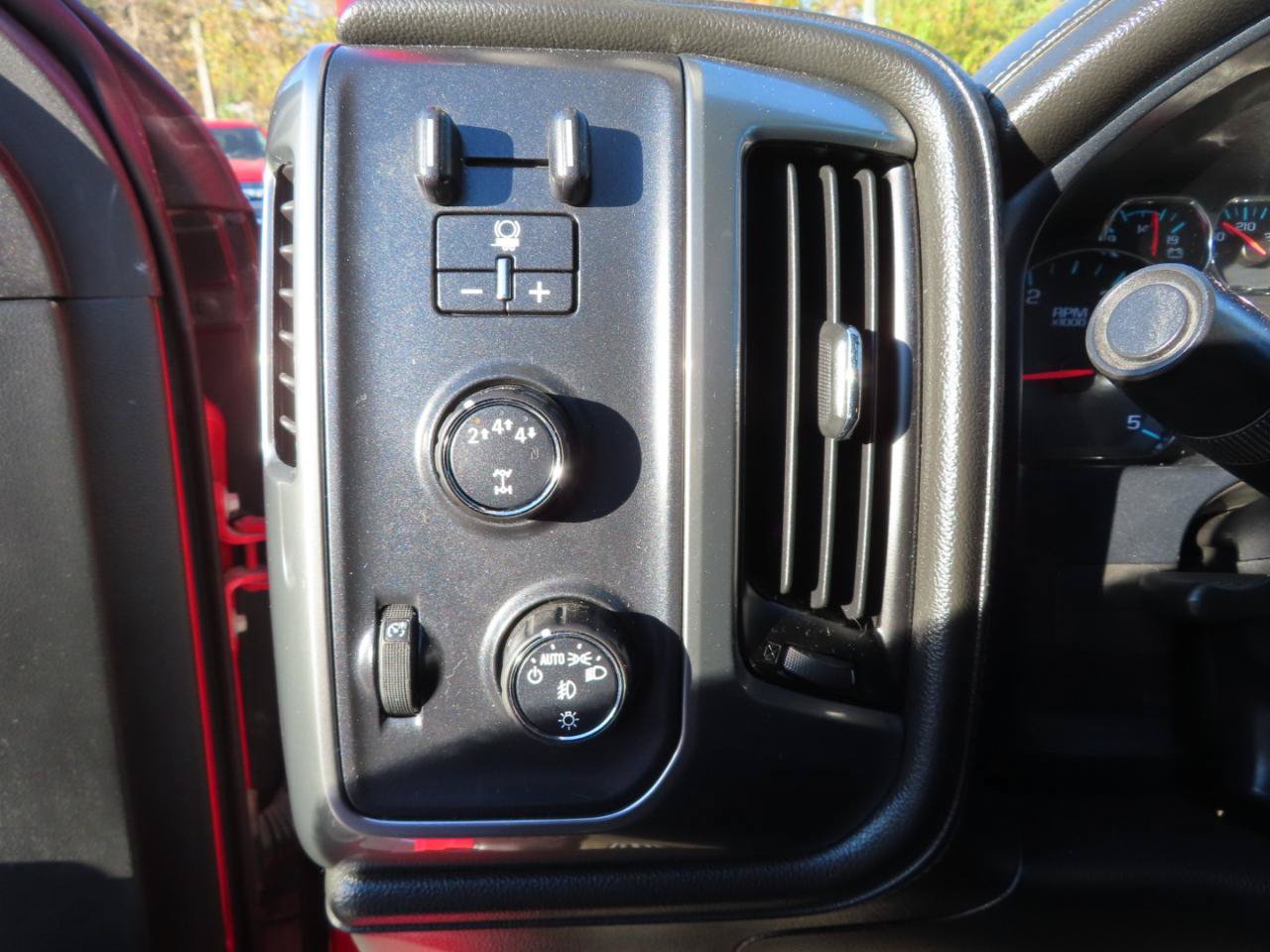Used 2017 Chevrolet Silverado 2500 LTZ w/ Duramax Plus Package AWD/4WD image 31