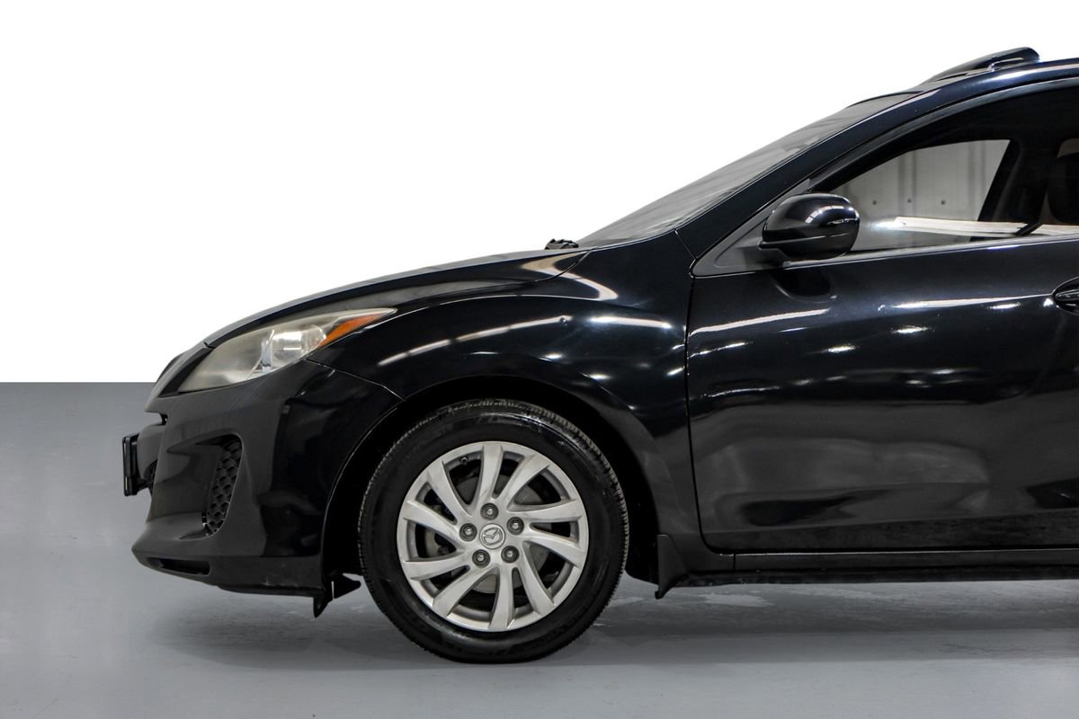 Used 2012 MAZDA MAZDA3 i Grand Touring w/ Tech Pkg FWD image 10