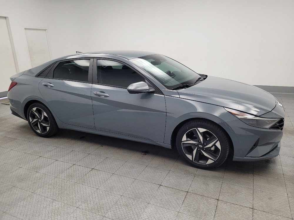 Used 2023 Hyundai Elantra SEL w/ Convenience Package FWD image 11