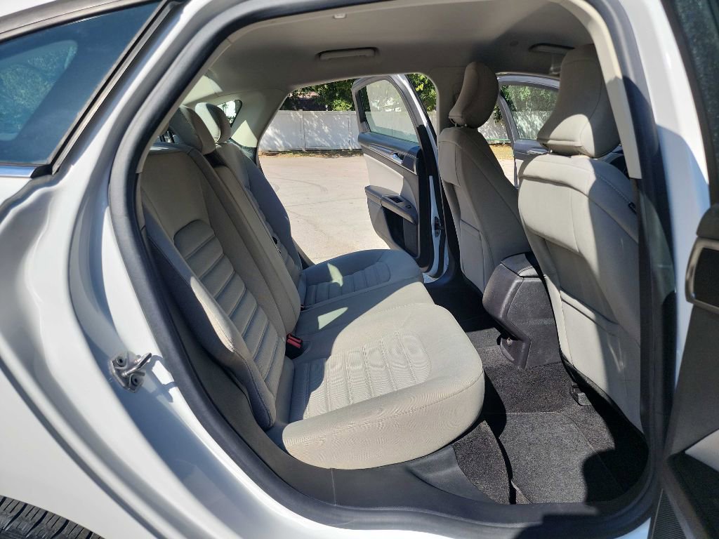 Used 2018 Ford Fusion S image 32