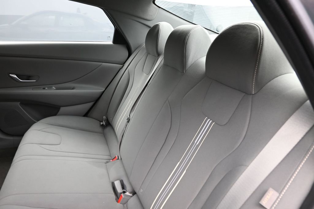 Certified 2024 Hyundai Elantra SEL FWD image 24