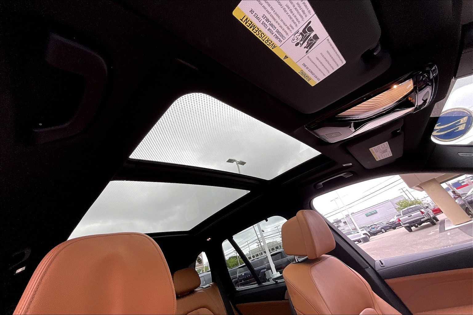 Used 2022 BMW X5 xDrive40i w/ M Sport Package image 22