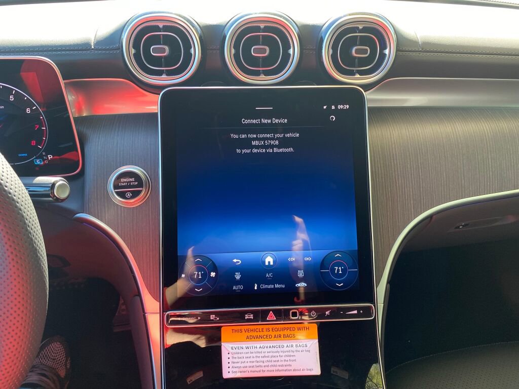 New 2025 Mercedes-Benz GLC 300 4MATIC image 10