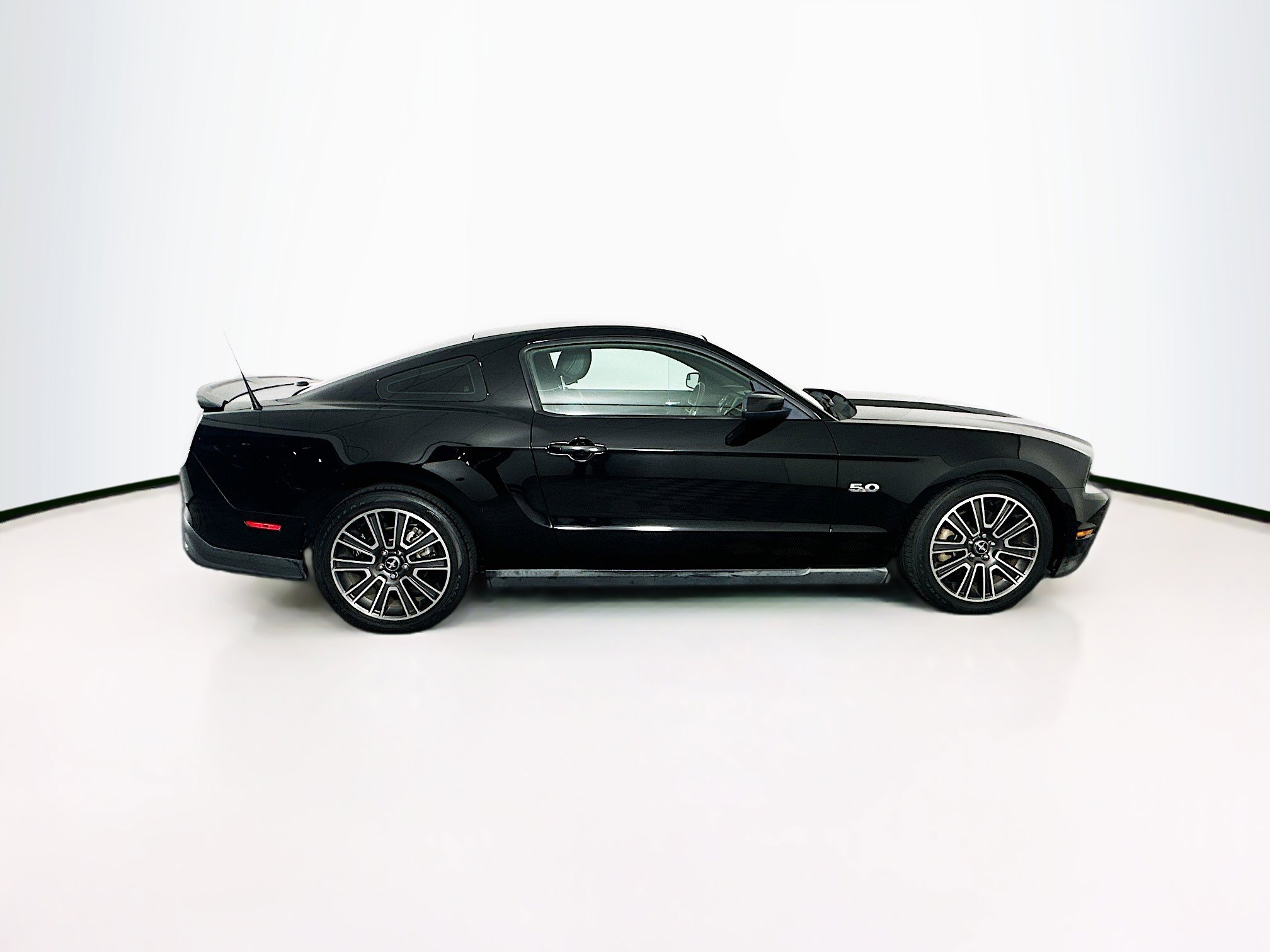 Used 2012 Ford Mustang GT Premium w/ Electronics Pkg image 10