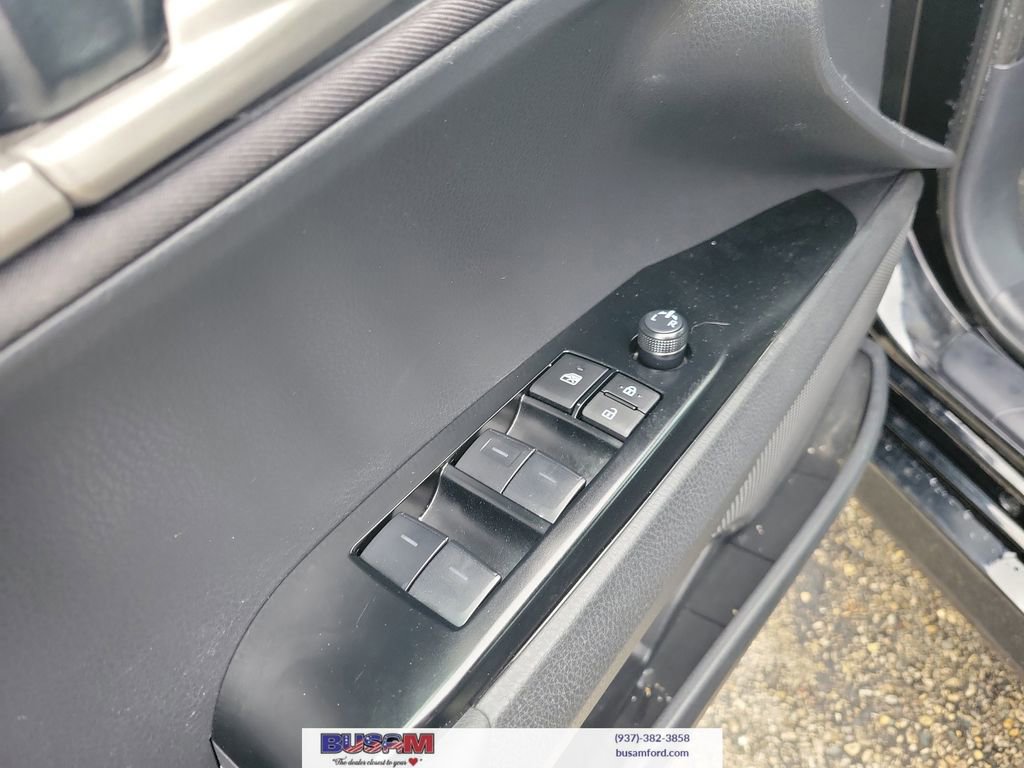 Used 2025 Toyota Camry LE FWD image 19