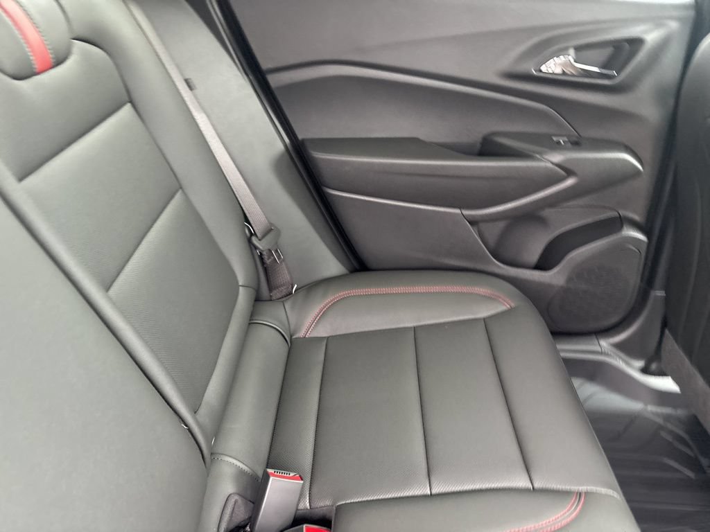 New 2026 Chevrolet Trax RS w/ Sunroof Package FWD image 38