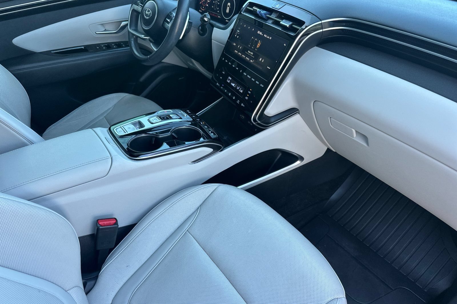 Used 2022 Hyundai Tucson Limited AWD/4WD image 19