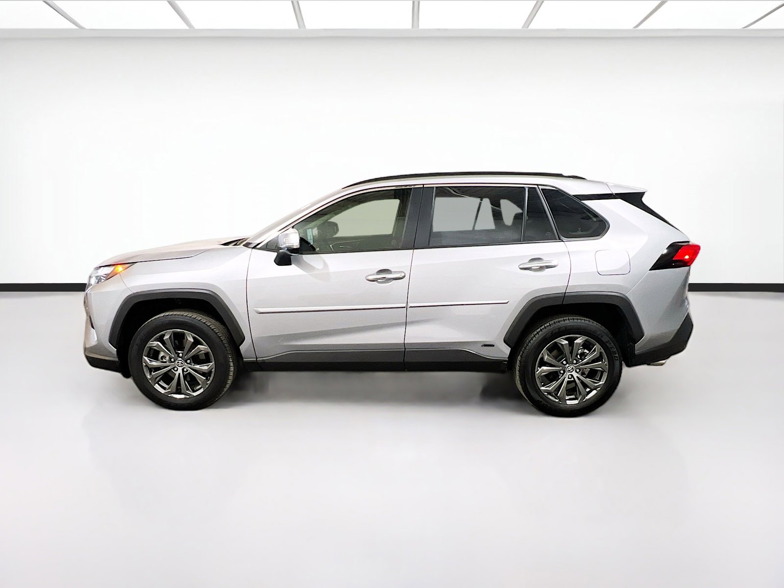 Used 2025 Toyota RAV4 Limited w/ Weather Package image 24
