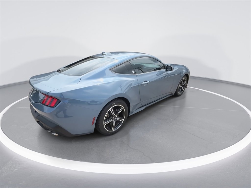 Used 2024 Ford Mustang Coupe image 8