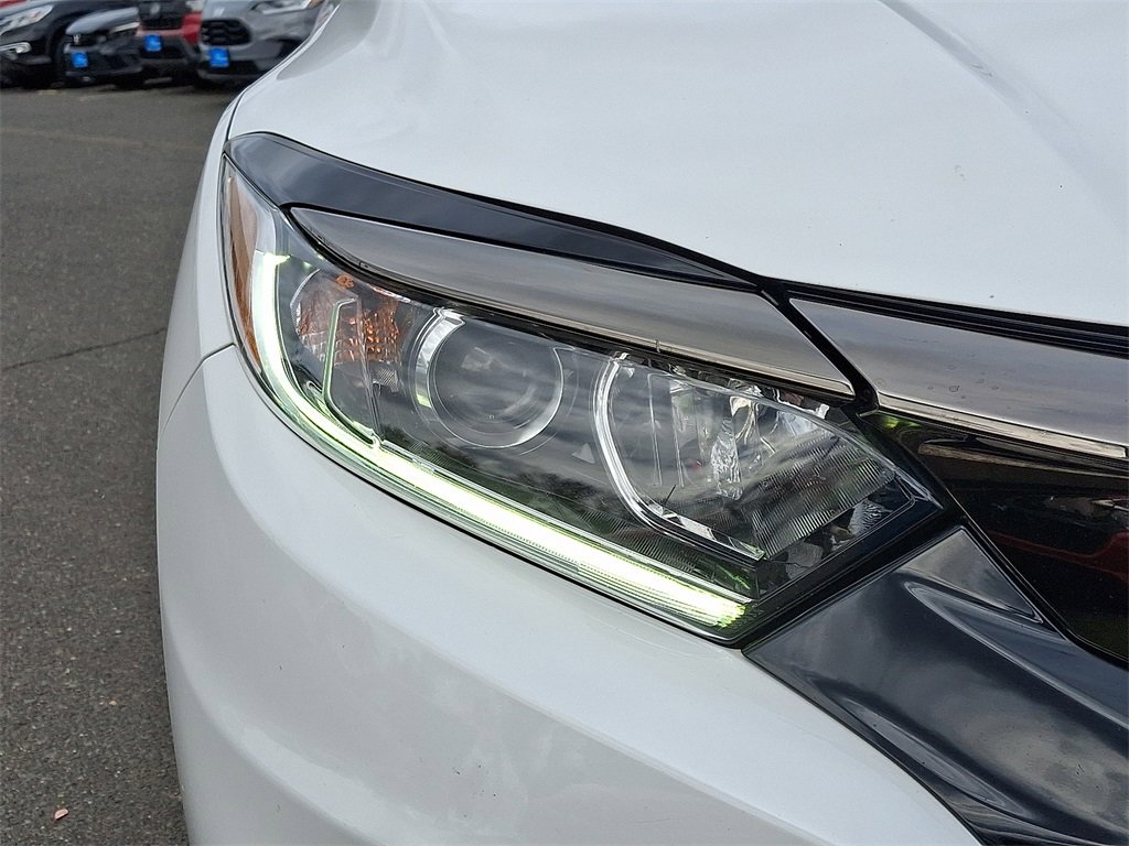 Used 2020 Honda HR-V Sport image 9