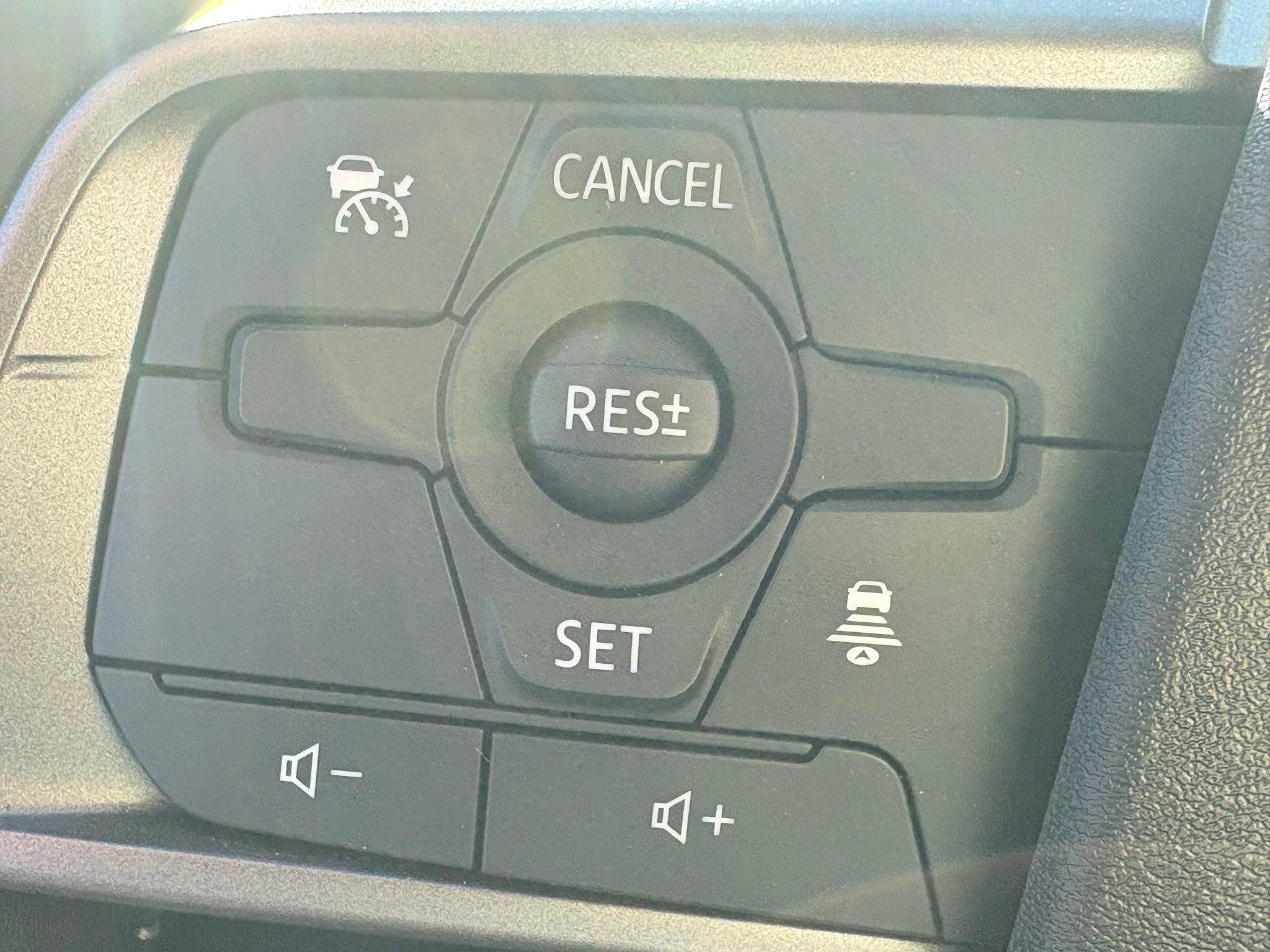 New 2027 Nissan Sentra SV w/ SV Convenience Package FWD image 18